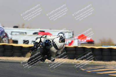 media/Apr-09-2022-SoCal Trackdays (Sat) [[c9e19a26ab]]/Turn 16 (2pm)/